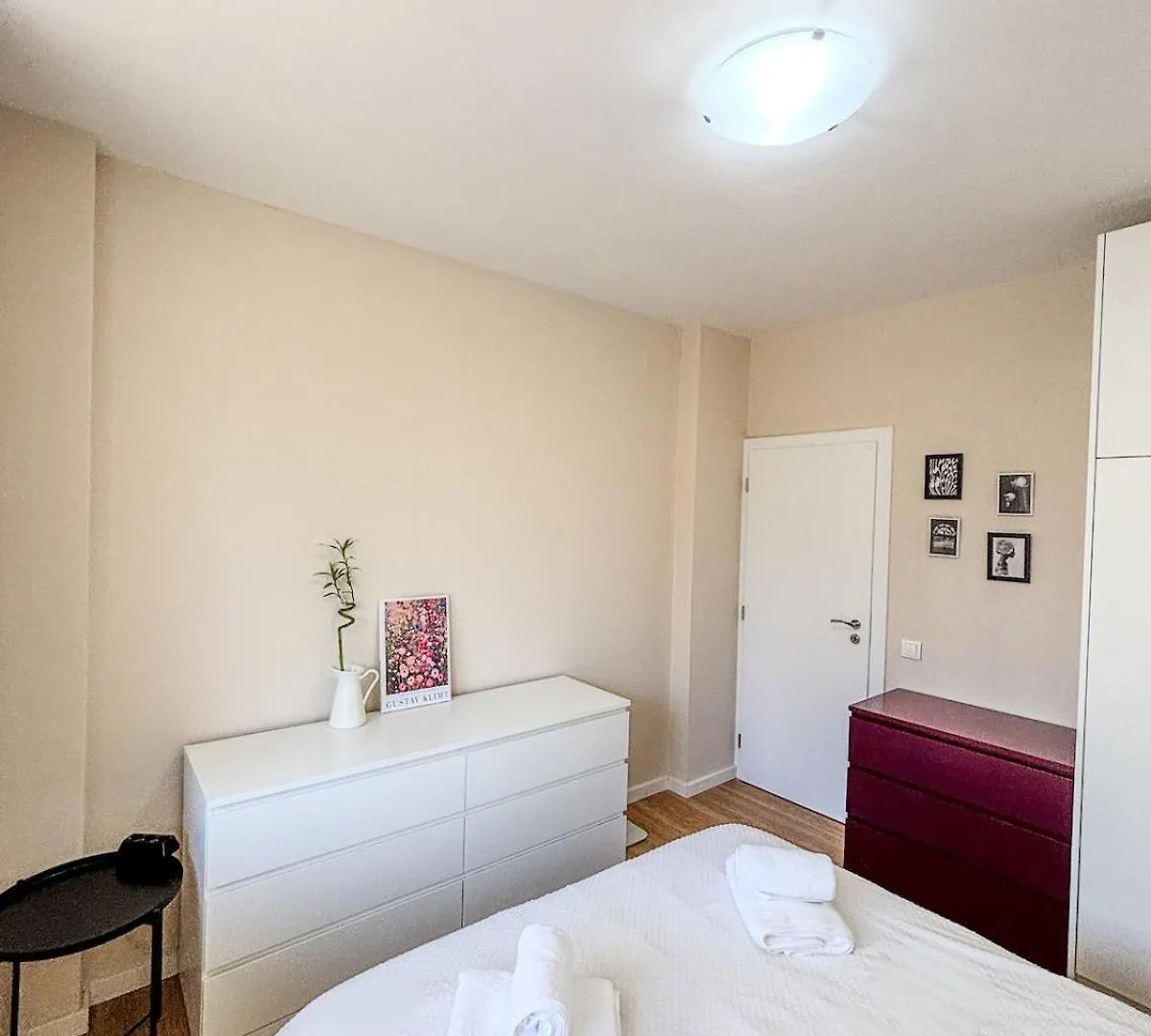 Scandi Suite Business & Leisure Sofia Apartment